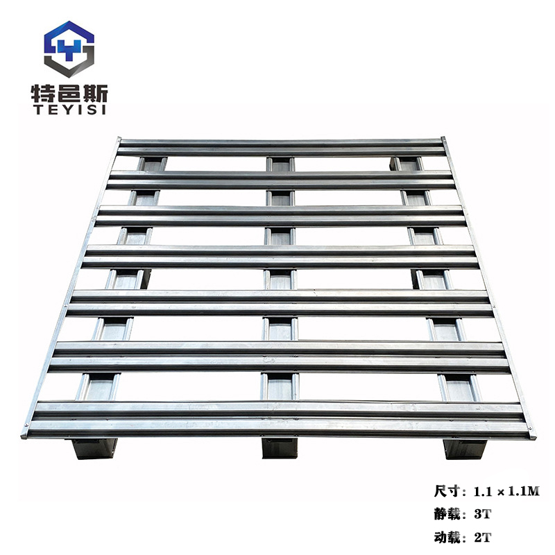 Heavy duty steel pallet